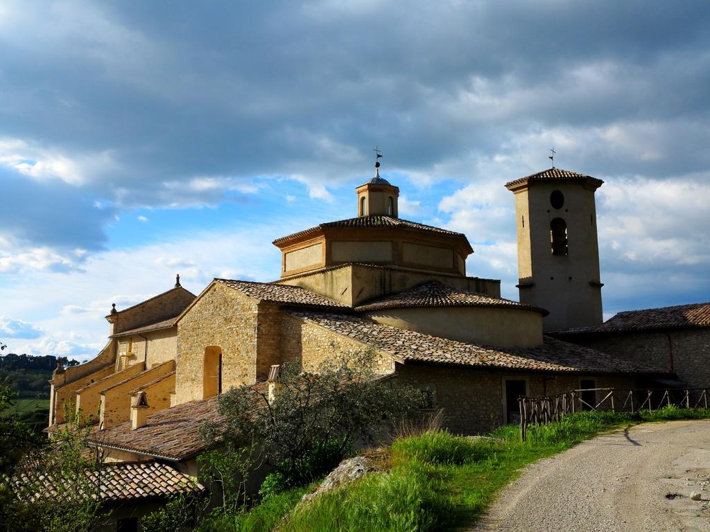 Hotel Clarici Spoleto Kültér fotó
