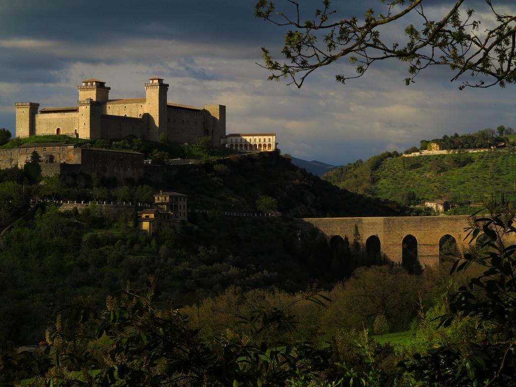 Hotel Clarici Spoleto Kültér fotó