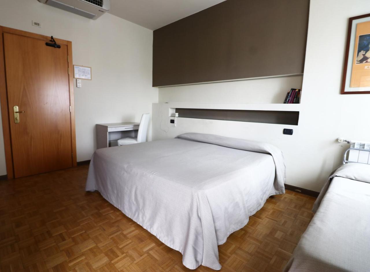 Hotel Clarici Spoleto Kültér fotó